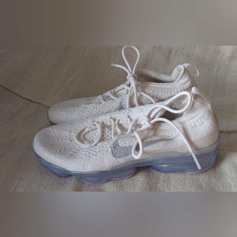 Nike Air VaporMax Flyknit Phantom 2023 - Picture 5 of 7